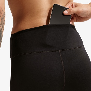  Nike Dri-Fit One Yüksek Belli 20 cm Kadın Siyah Kısa Tayt