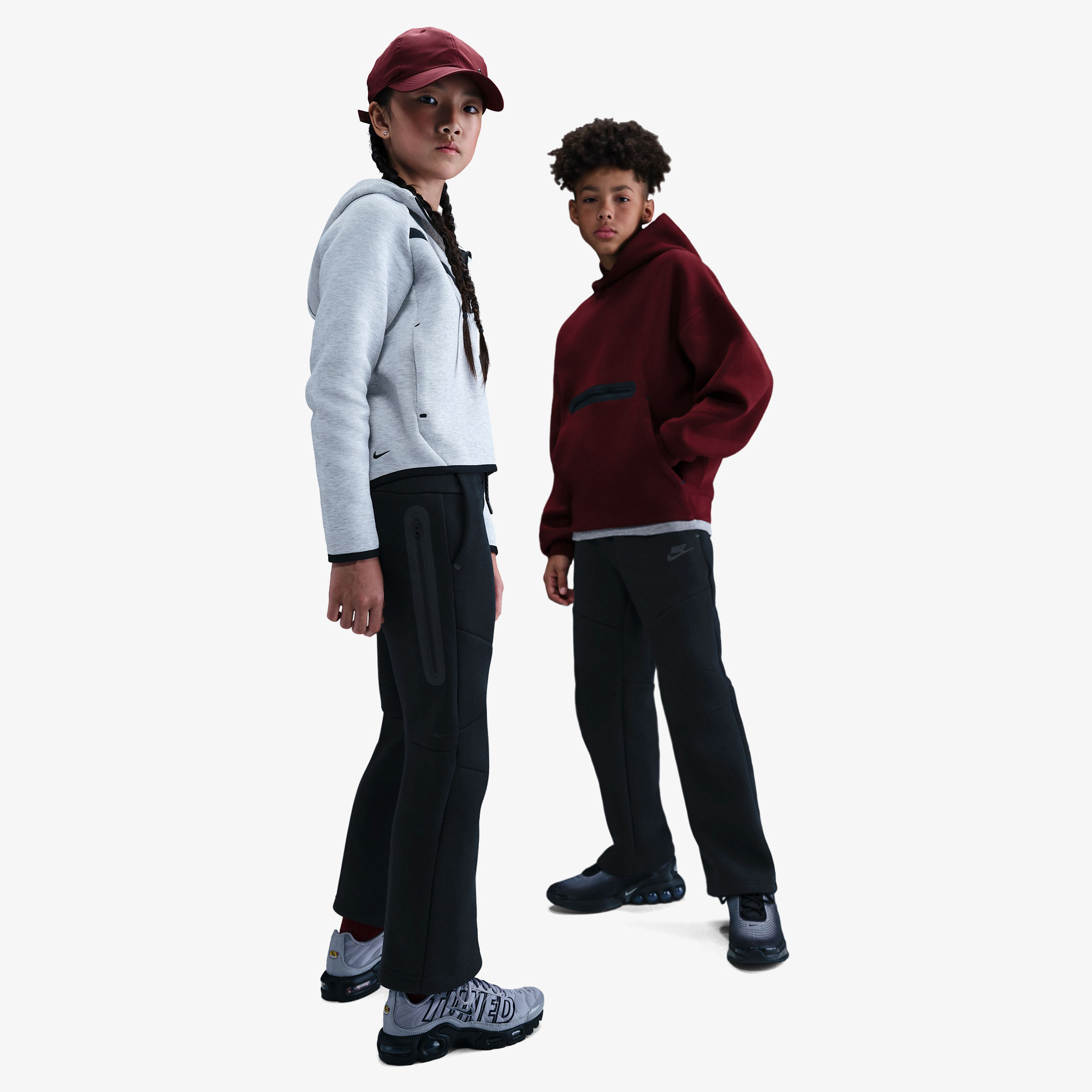  Nike Sportswear Tech Fleece Çocuk Siyah Eşofman Altı