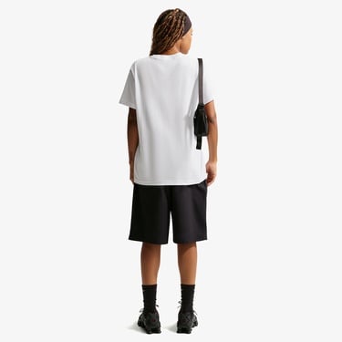  Nike Sportswear Classic Kadın Beyaz T-Shirt