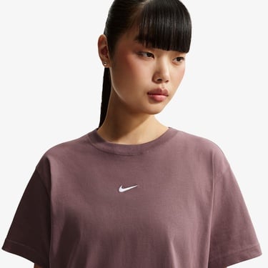  Nike Sportswear Classic Kadın Kahverengi T-Shirt