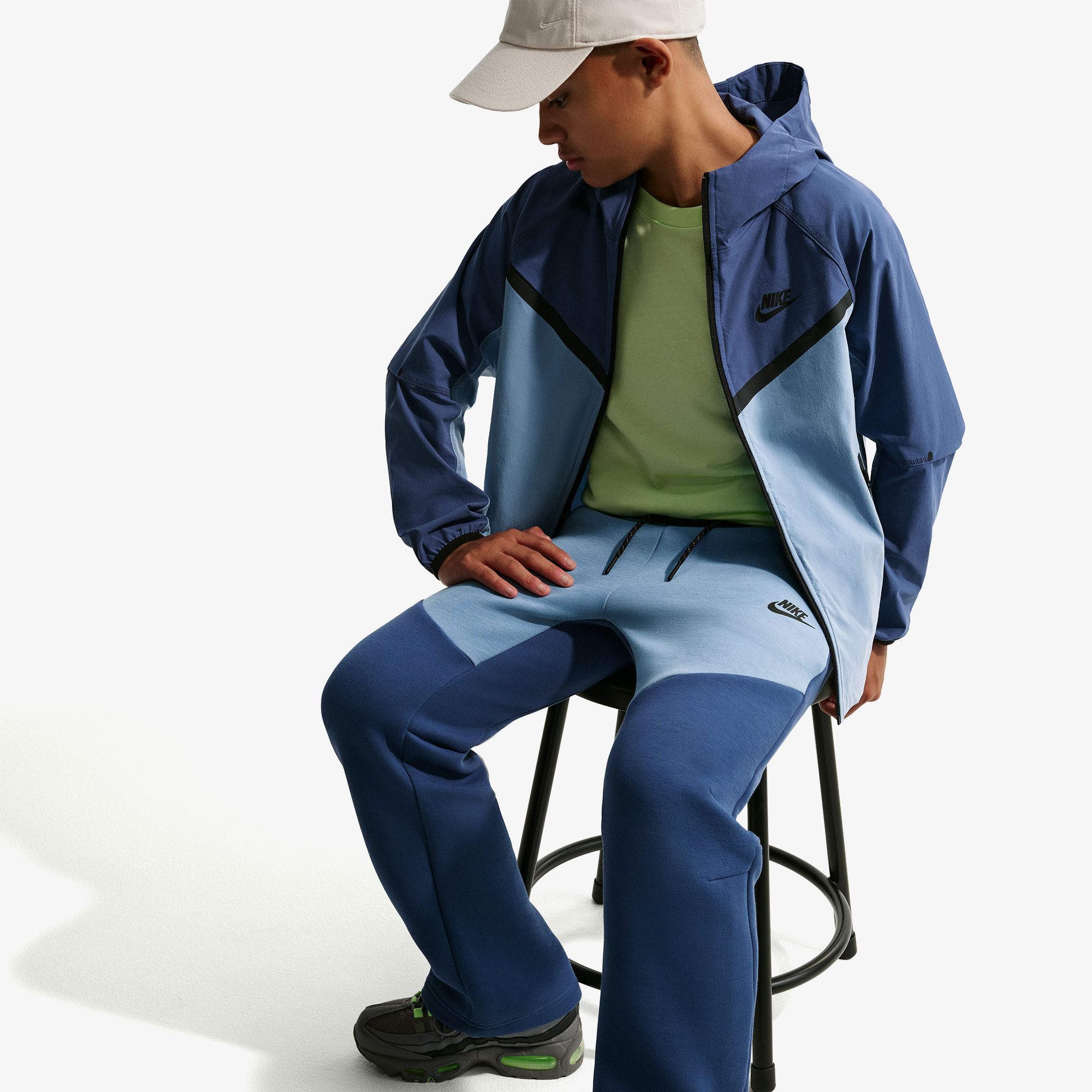  Nike Sportswear Tech Fleece Çocuk Mavi Eşofman Altı
