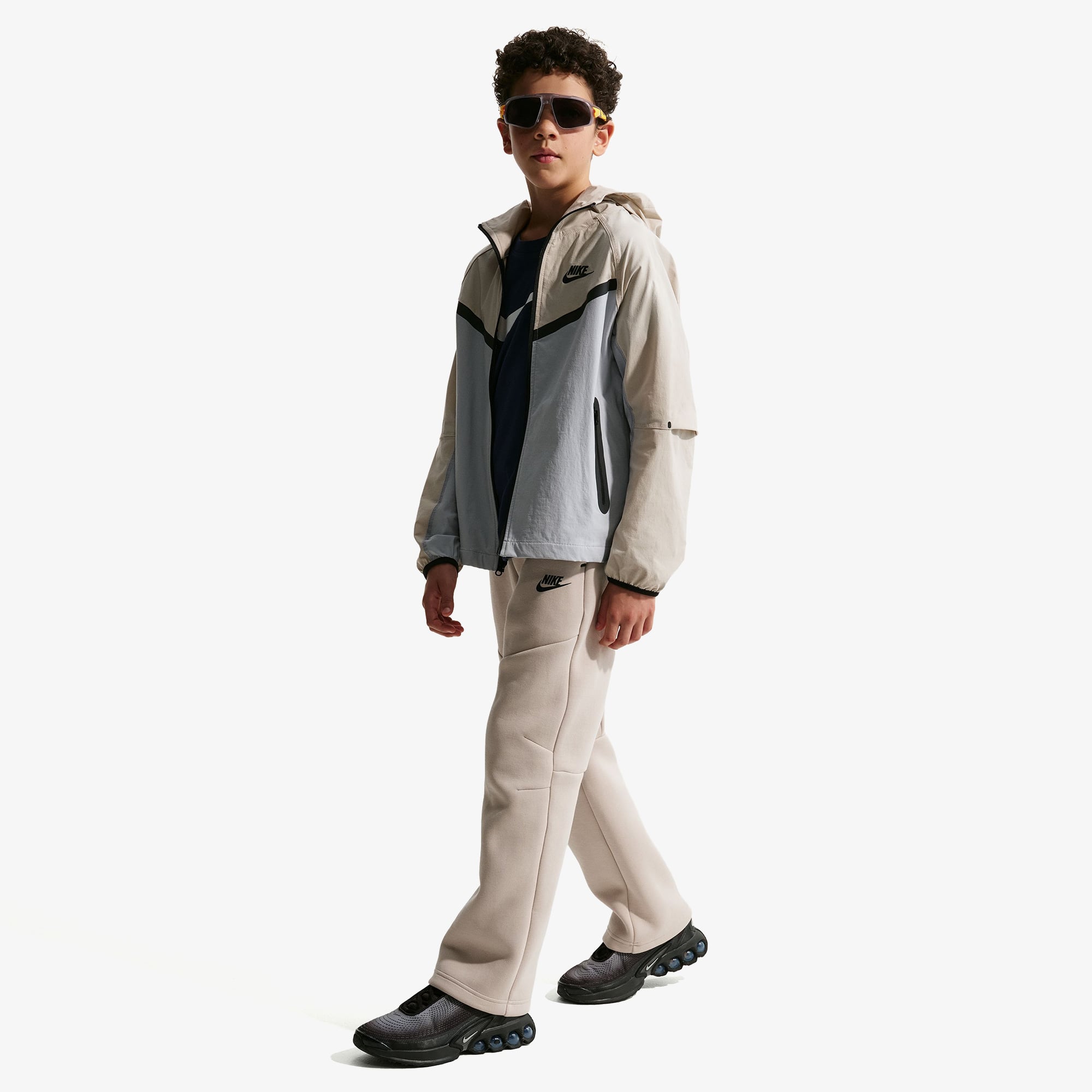  Nike Sportswear Tech Fleece Çocuk Bej Eşofman Altı