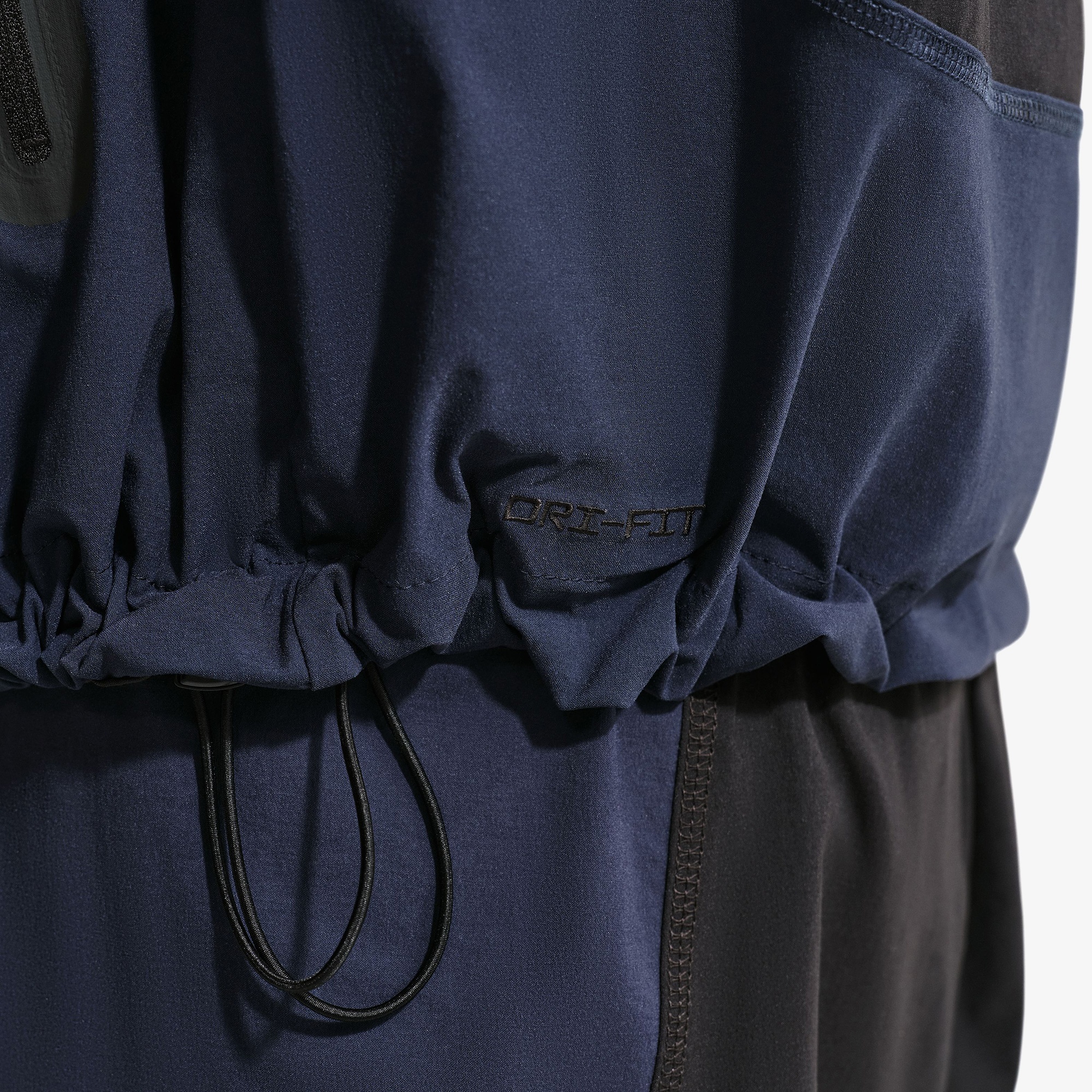 Nike Dri-Fit Tech Erkek Siyah Ceket