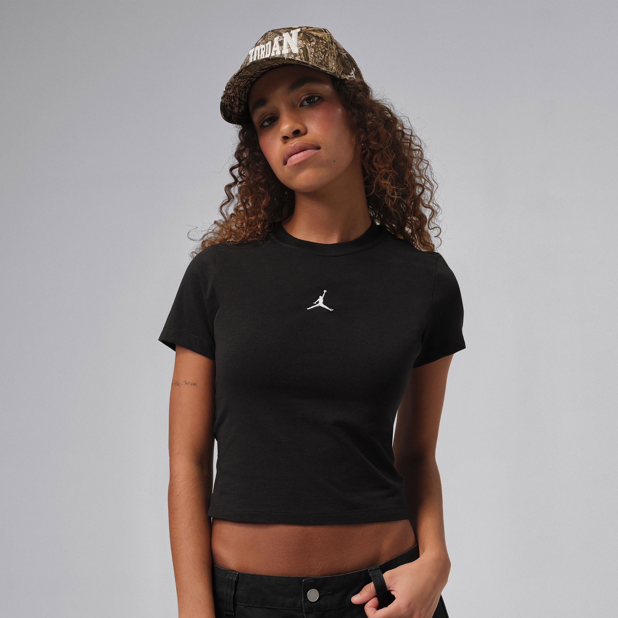 Jordan Essentials Kadın Siyah T-Shirt