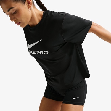  Nike Pro Dri-Fit 365 8 cm Kadın Siyah Kısa Tayt