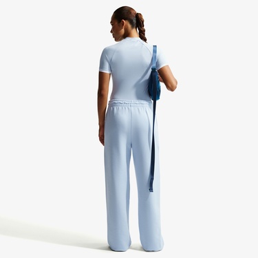  Nike Sportswear Fitted Kadın Mavi T-Shirt