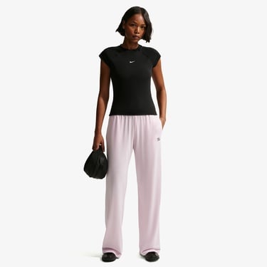 Nike Sportswear Chill Knit Kadın Siyah T-Shirt