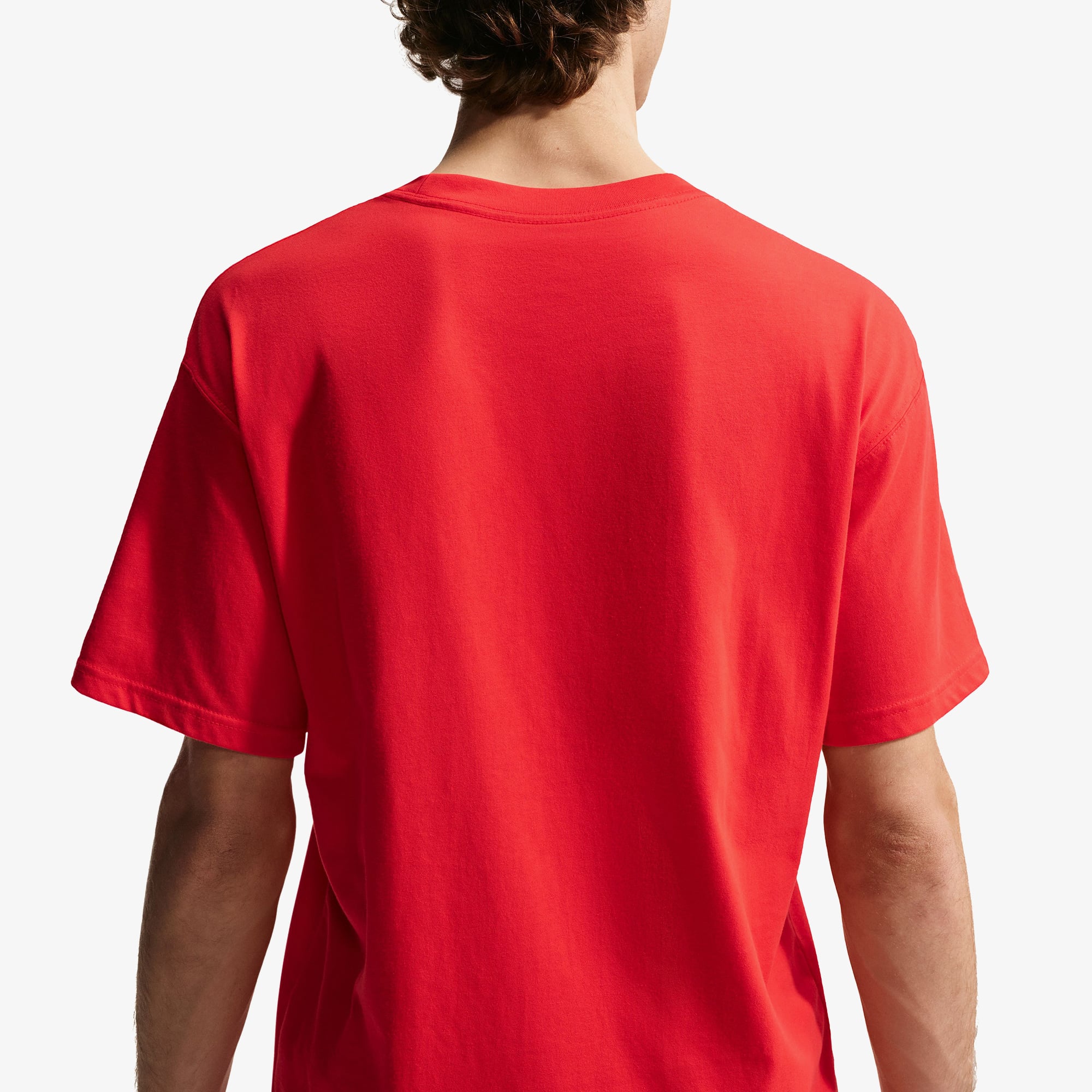  Nike Sportswear Erkek Kırmızı T-Shirt