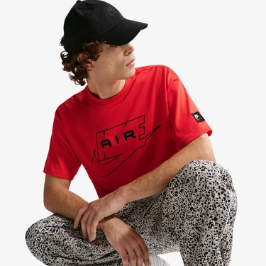  Nike Sportswear Erkek Kırmızı T-Shirt