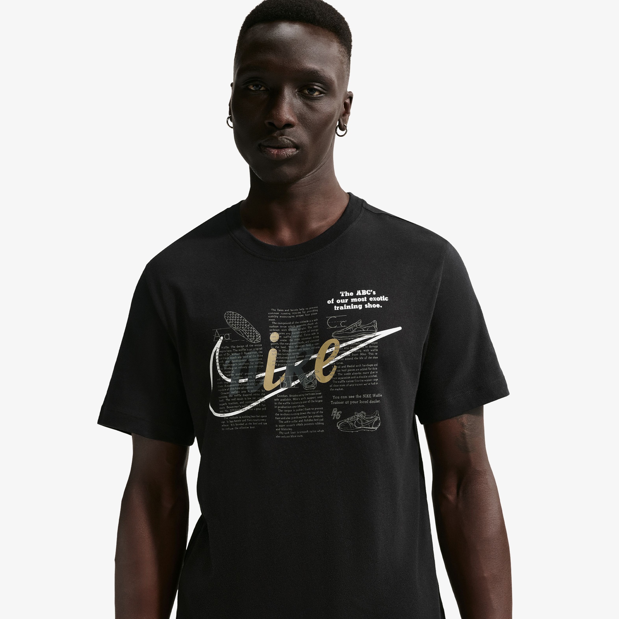 Nike Sportswear Celebrate Erkek Siyah T-Shirt