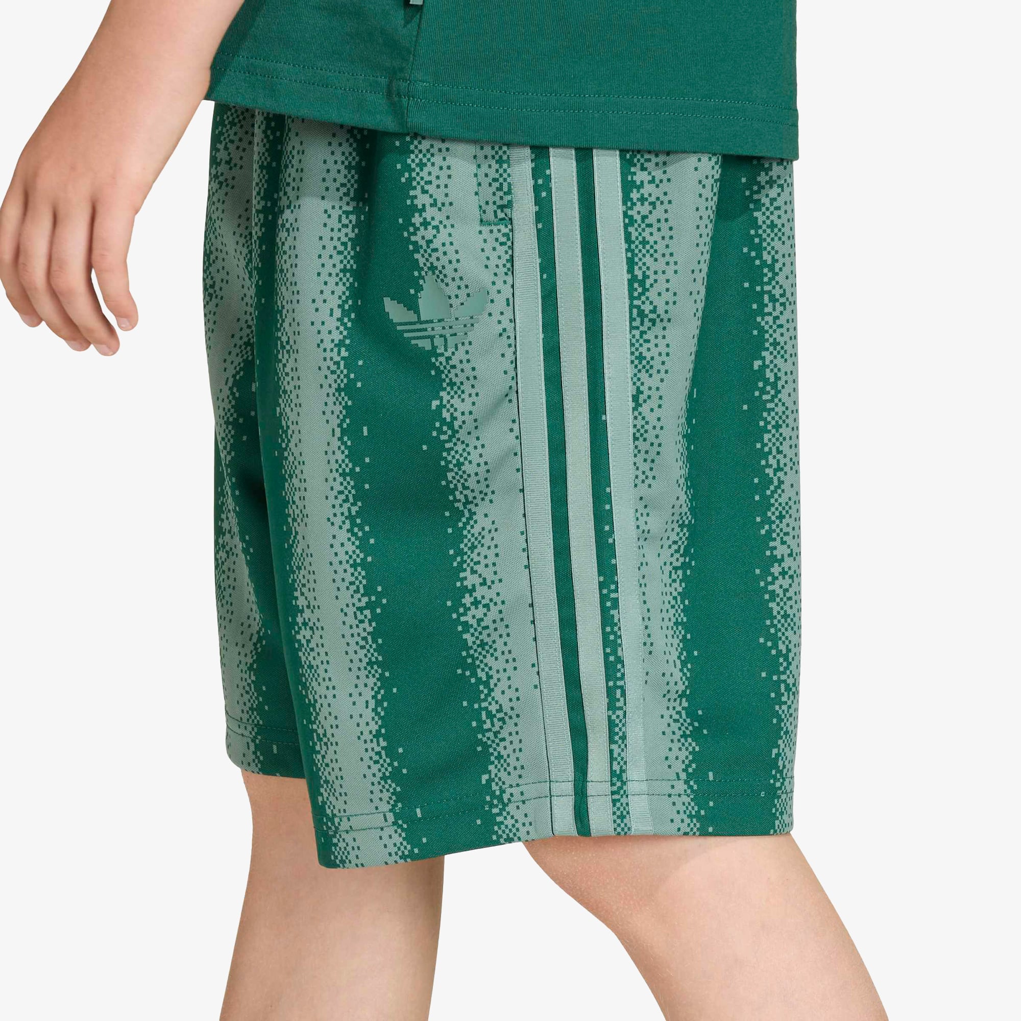 adidas Minecraft Çocuk Yeşil Şort