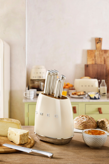  Smeg 50's Style Krem Retro 6'lı Blok Bıçak Seti