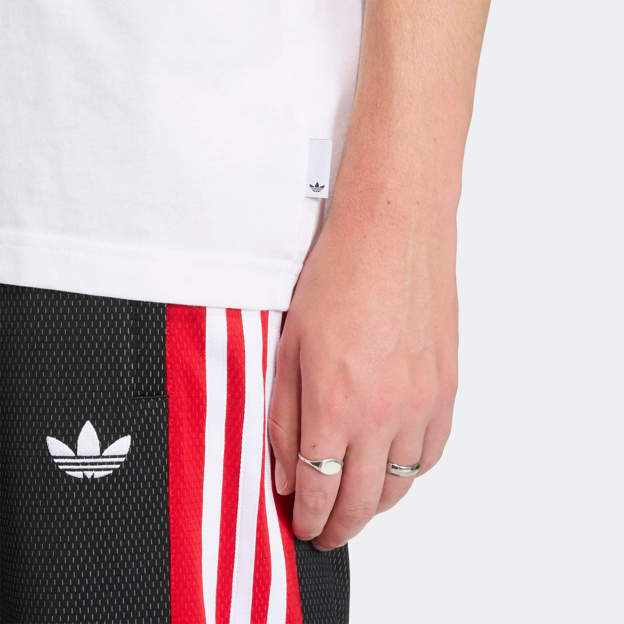 adidas Trefoil Series Roses Erkek Beyaz T-Shirt