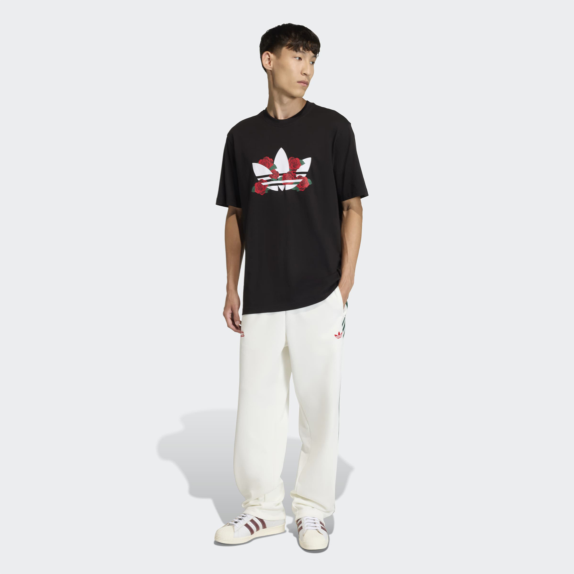  adidas Trefoil Series Roses Erkek Siyah T-Shirt