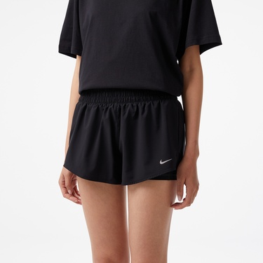  Nike One Dri-Fit Mid Rise 8cm 2N1 Kadın Siyah Şort