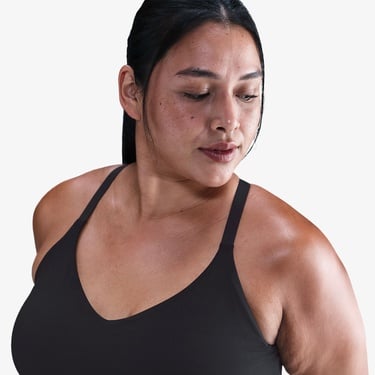  Nike Dri-Fit Indy Light Support Kadın Siyah Bra