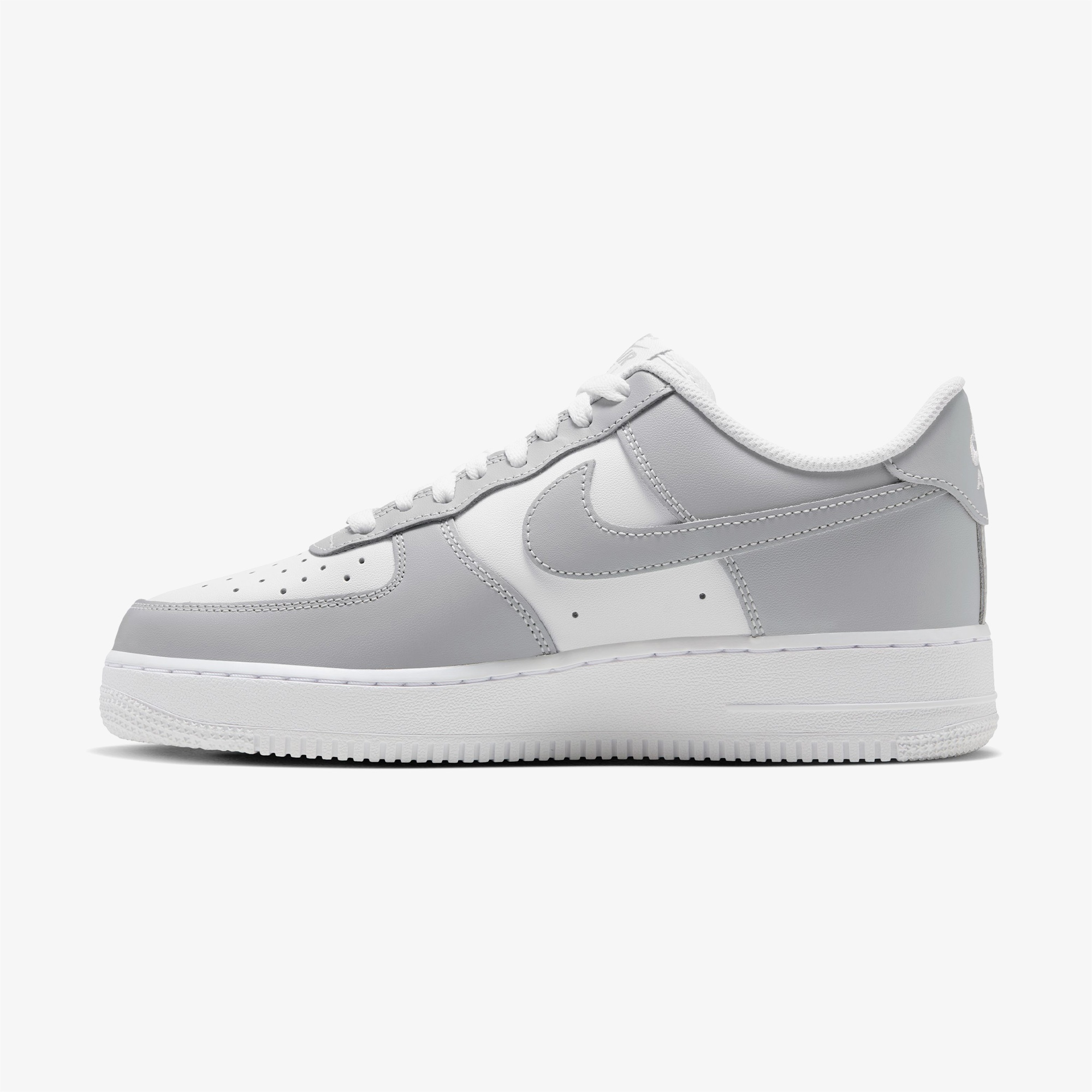 Nike Air Force 1 '07 Erkek Gri Spor Ayakkabı