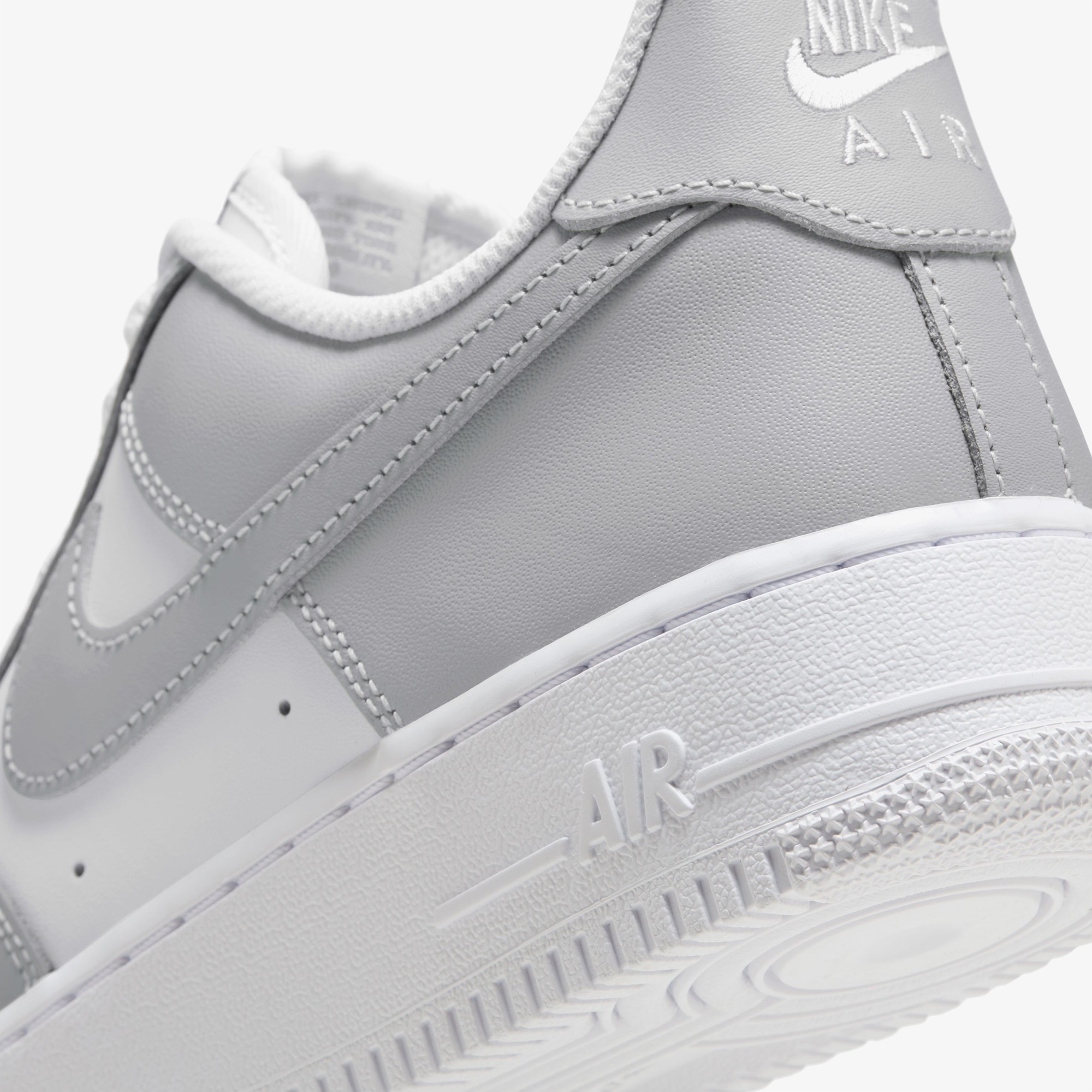 Nike Air Force 1 '07 Erkek Gri Spor Ayakkabı