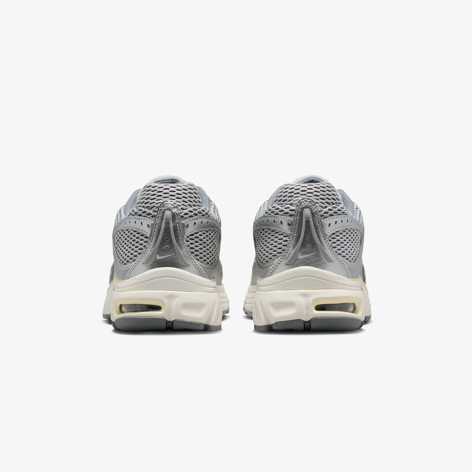 Nike Air Max Moto Erkek Gri Spor Ayakkabı