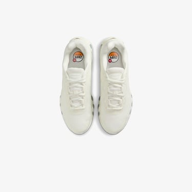  Nike Air Max DN8 Kadın Krem Rengi Spor Ayakkabı