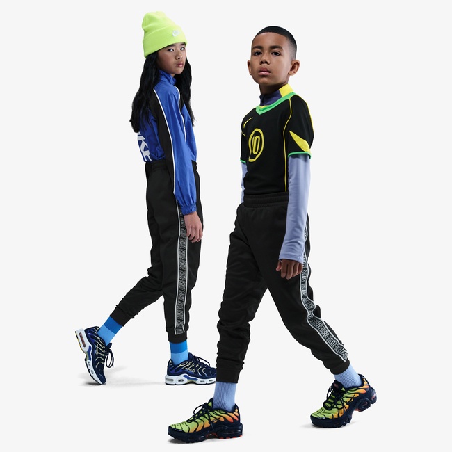  Nike Sportswear Dri-Fit Club Jogger Çocuk Siyah Eşofman Altı