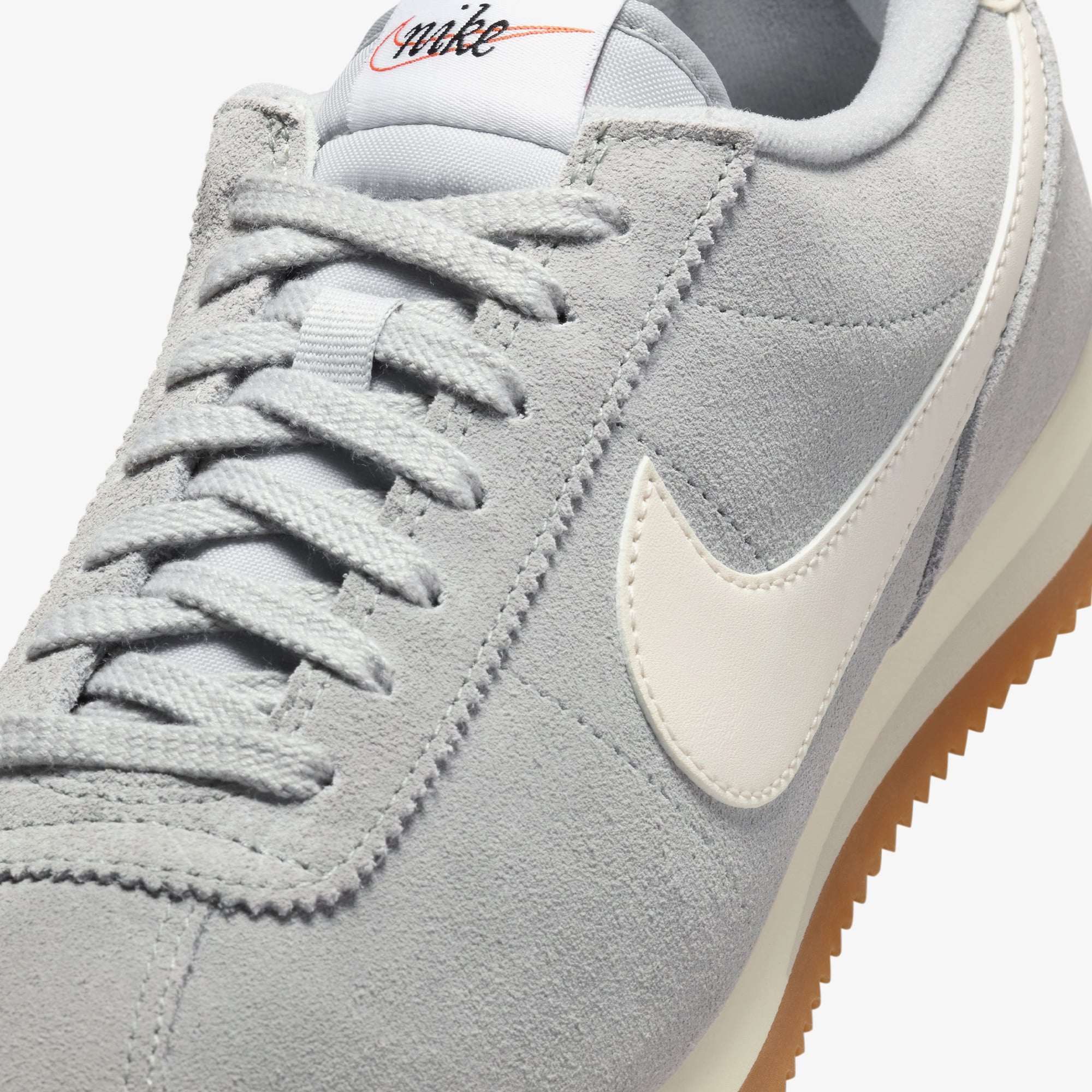  Nike Cortez Kadın Gri Spor Ayakkabı