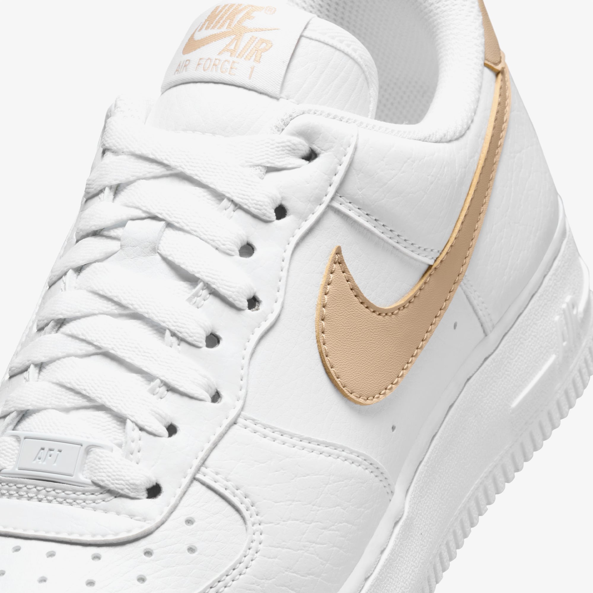 Nike Air Force 1 '07 Next Nature Kadın Beyaz/Bej Spor Ayakkabı