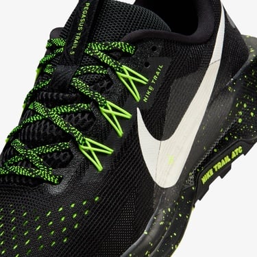  Nike Reactx Pegasus Trail 5 Erkek Siyah Koşu Ayakkabısı
