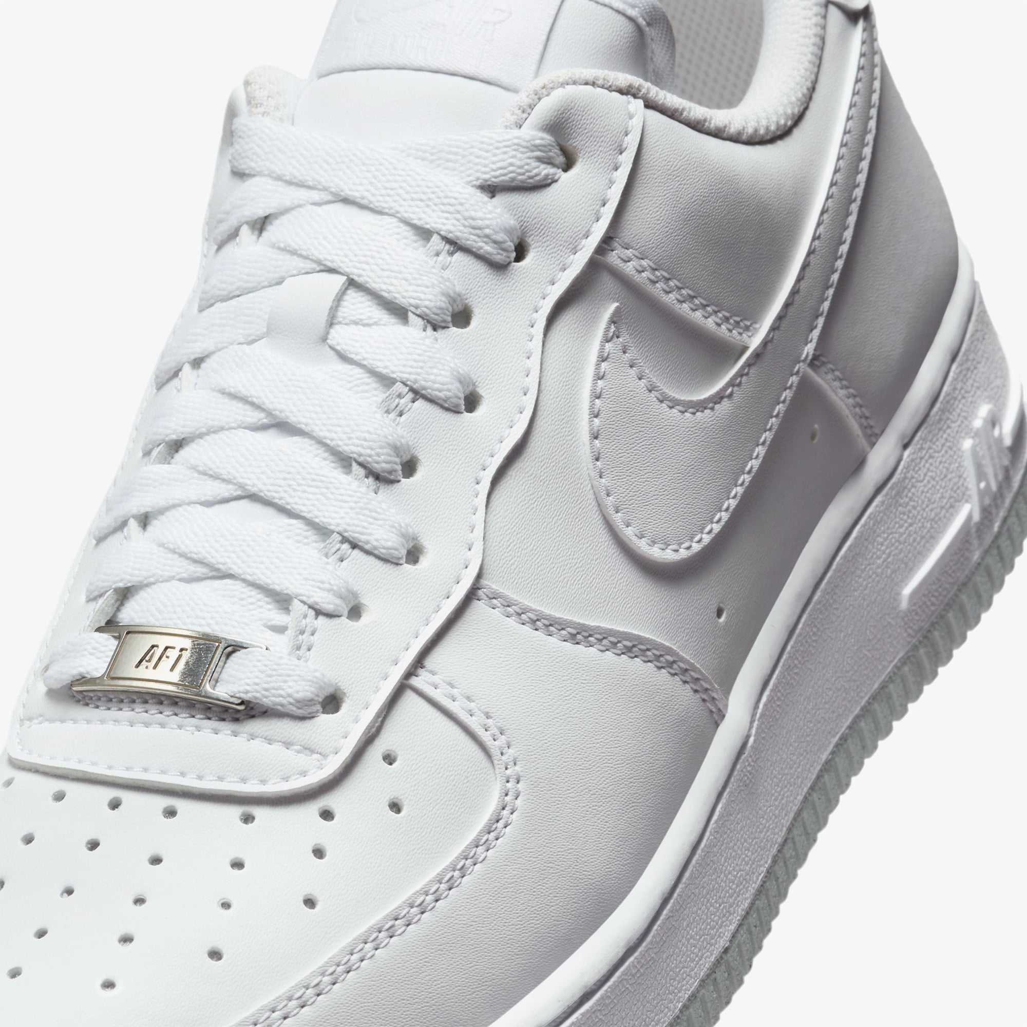 Nike Air Force 1 '07 Next Nature Kadın Beyaz Spor Ayakkabı