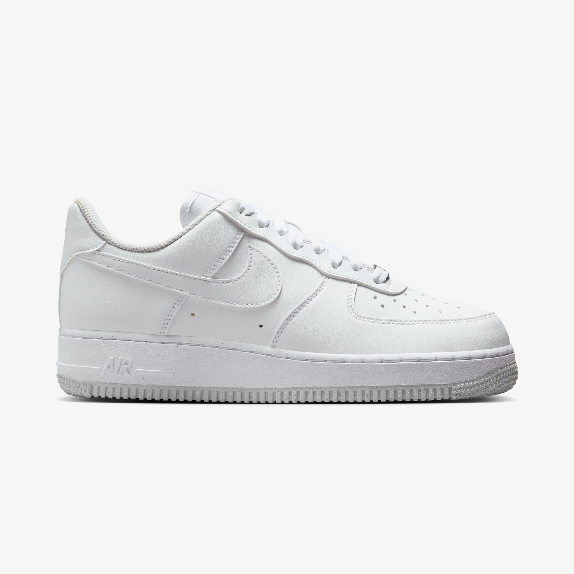 Nike Air Force 1 '07 Next Nature Kadın Beyaz Spor Ayakkabı