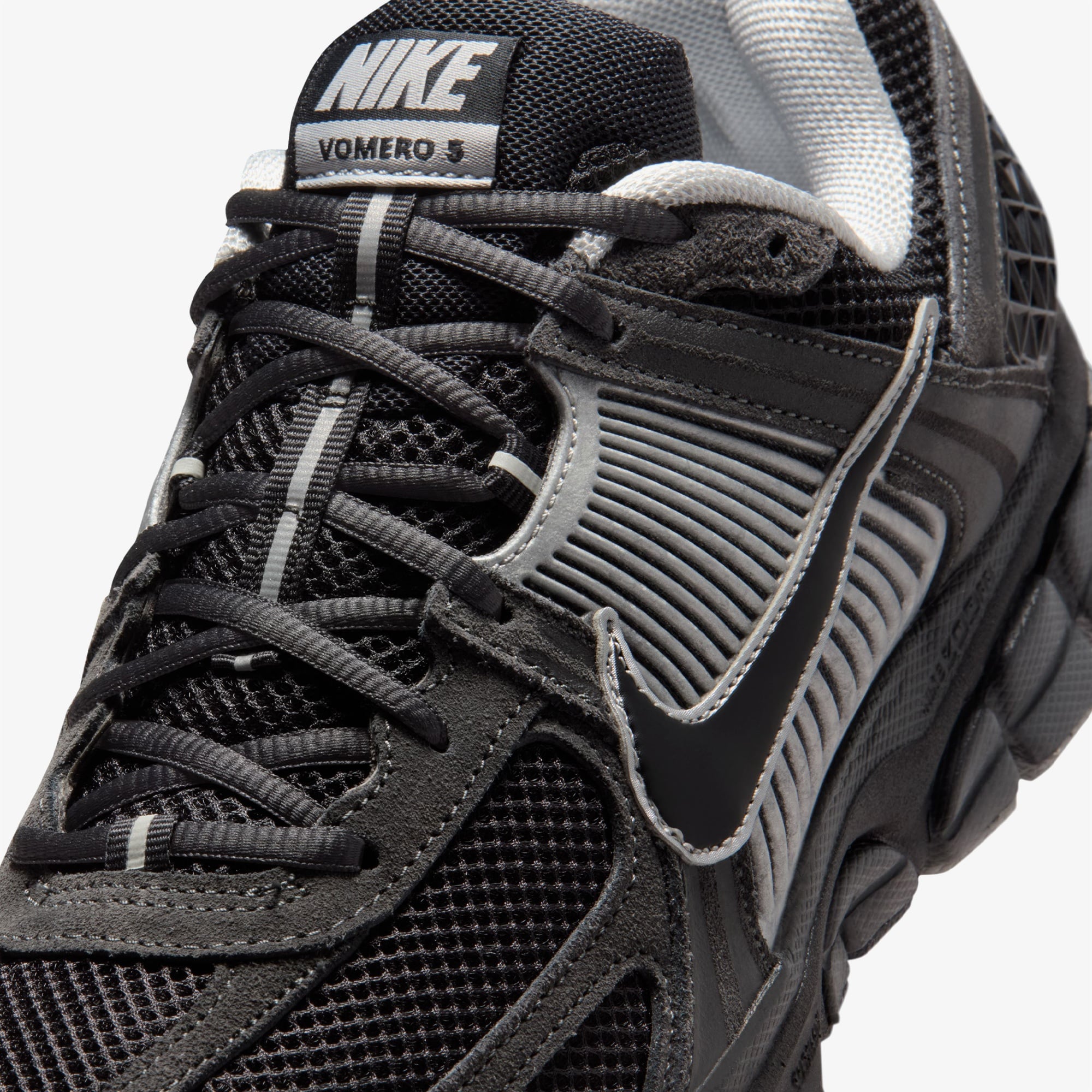 Nike Zoom Vomero 5 Erkek Siyah Spor Ayakkabı