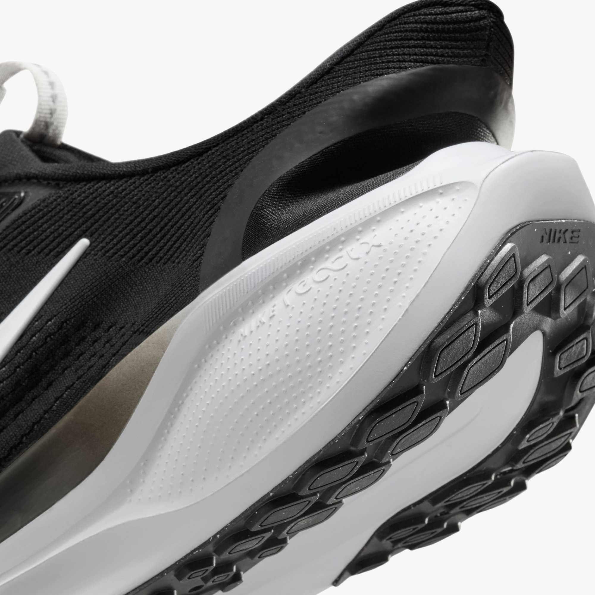 Nike Pegasus EasyOn Erkek Siyah Koşu Ayakkabısı