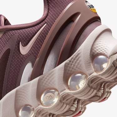  Nike Air Max DN8 Kadın Pembe Spor Ayakkabı