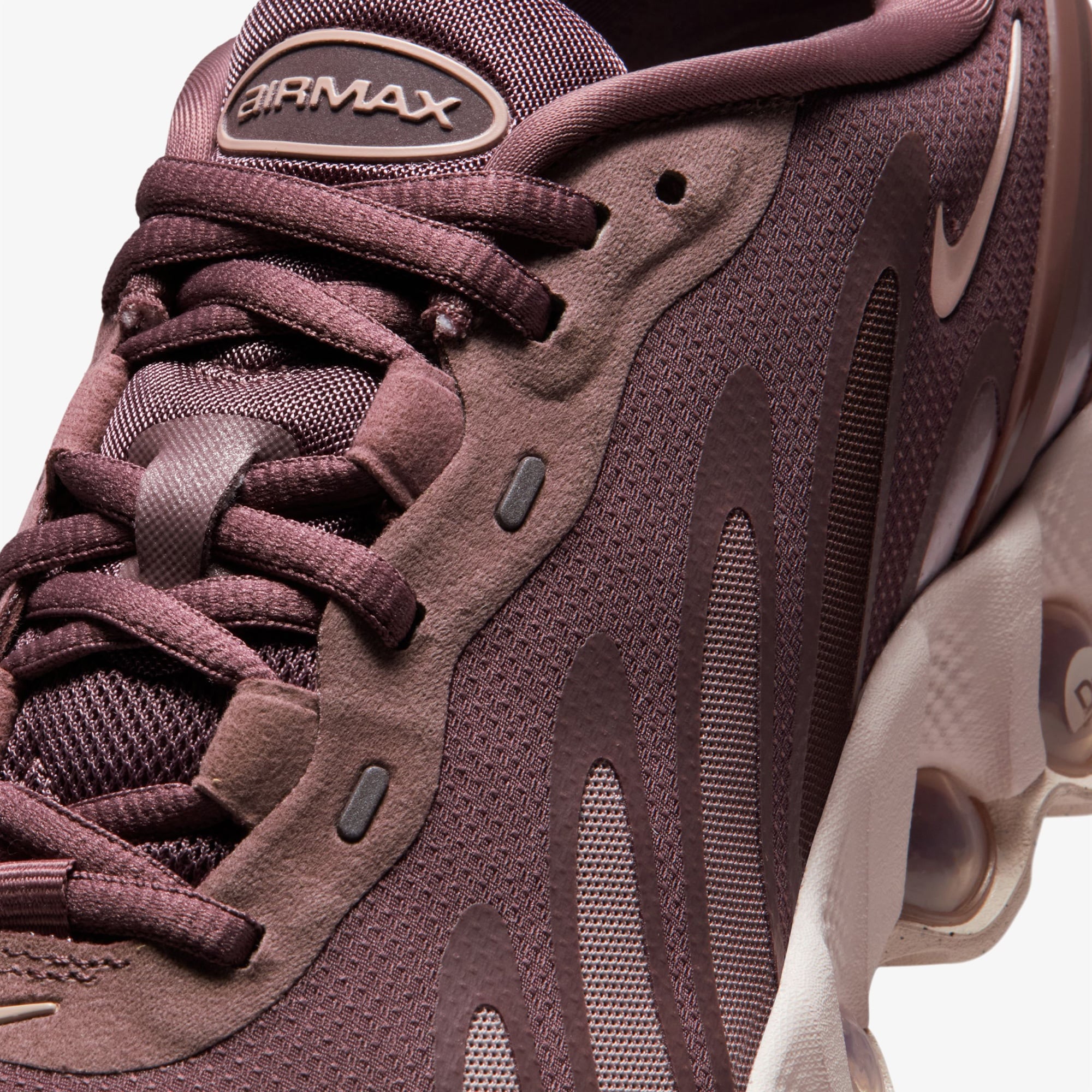 Nike Air Max DN8 Kadın Pembe Spor Ayakkabı