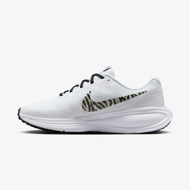  Nike Revolution 8 Kadın Beyaz Koşu Ayakkabısı