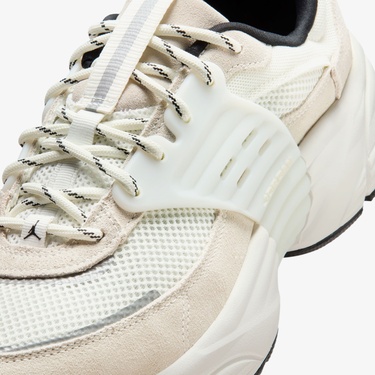  Jordan Trunner Erkek Krem Rengi Spor Ayakkabı