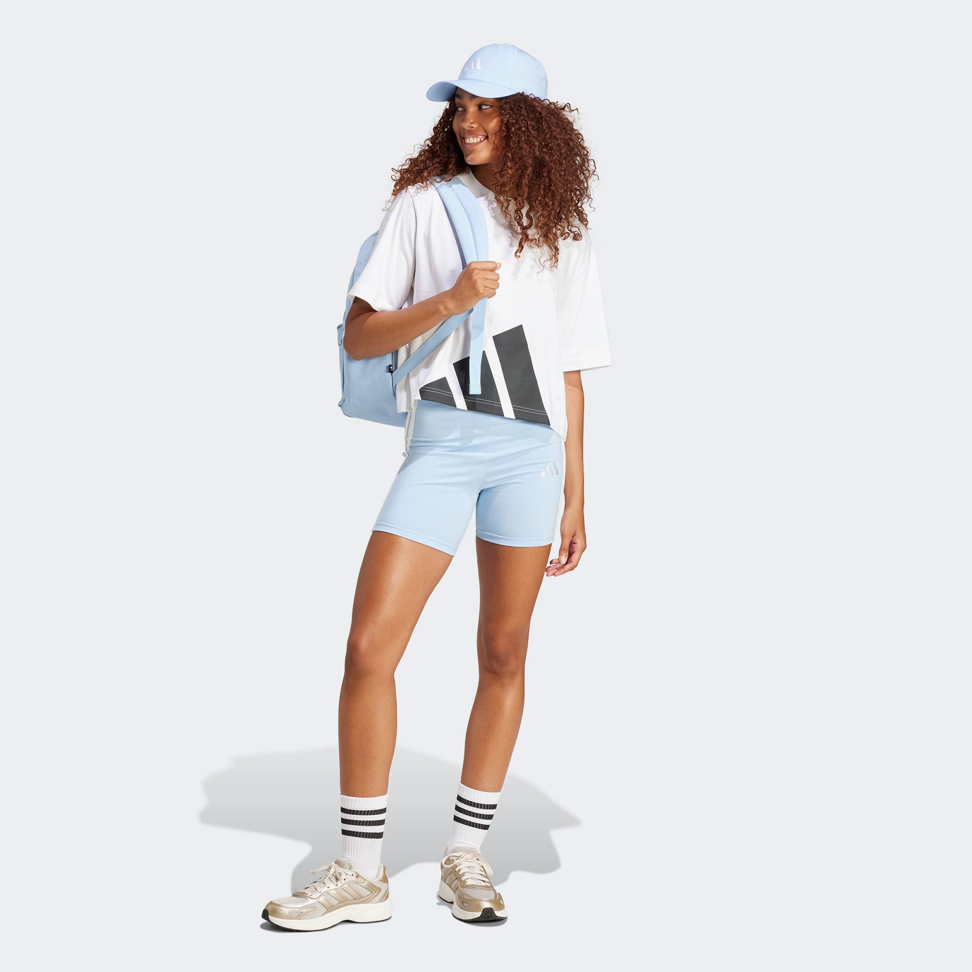 adidas Essentials Big Logo Boyfriend Kadın Beyaz T-Shirt