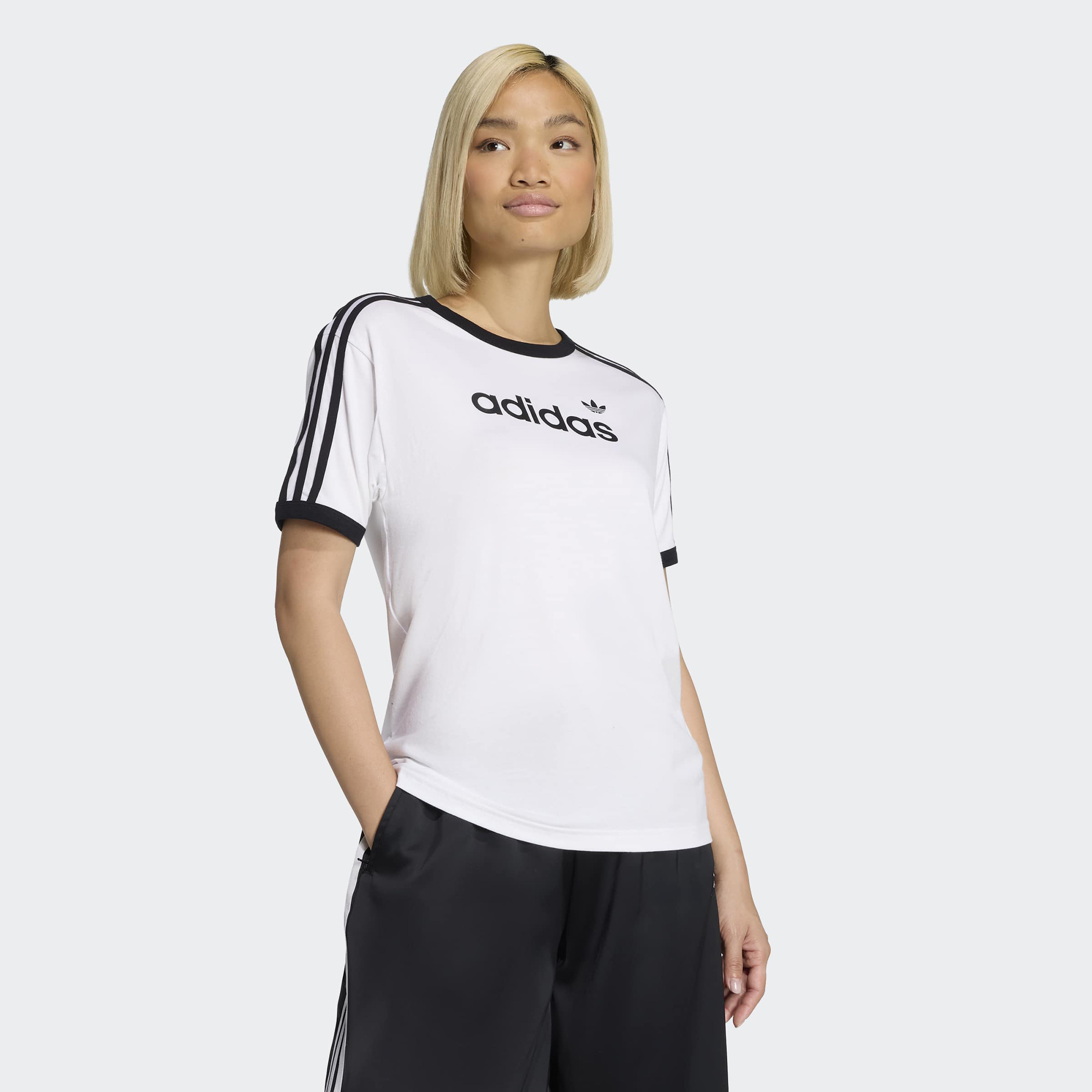 adidas Linear Kadın Beyaz T-Shirt