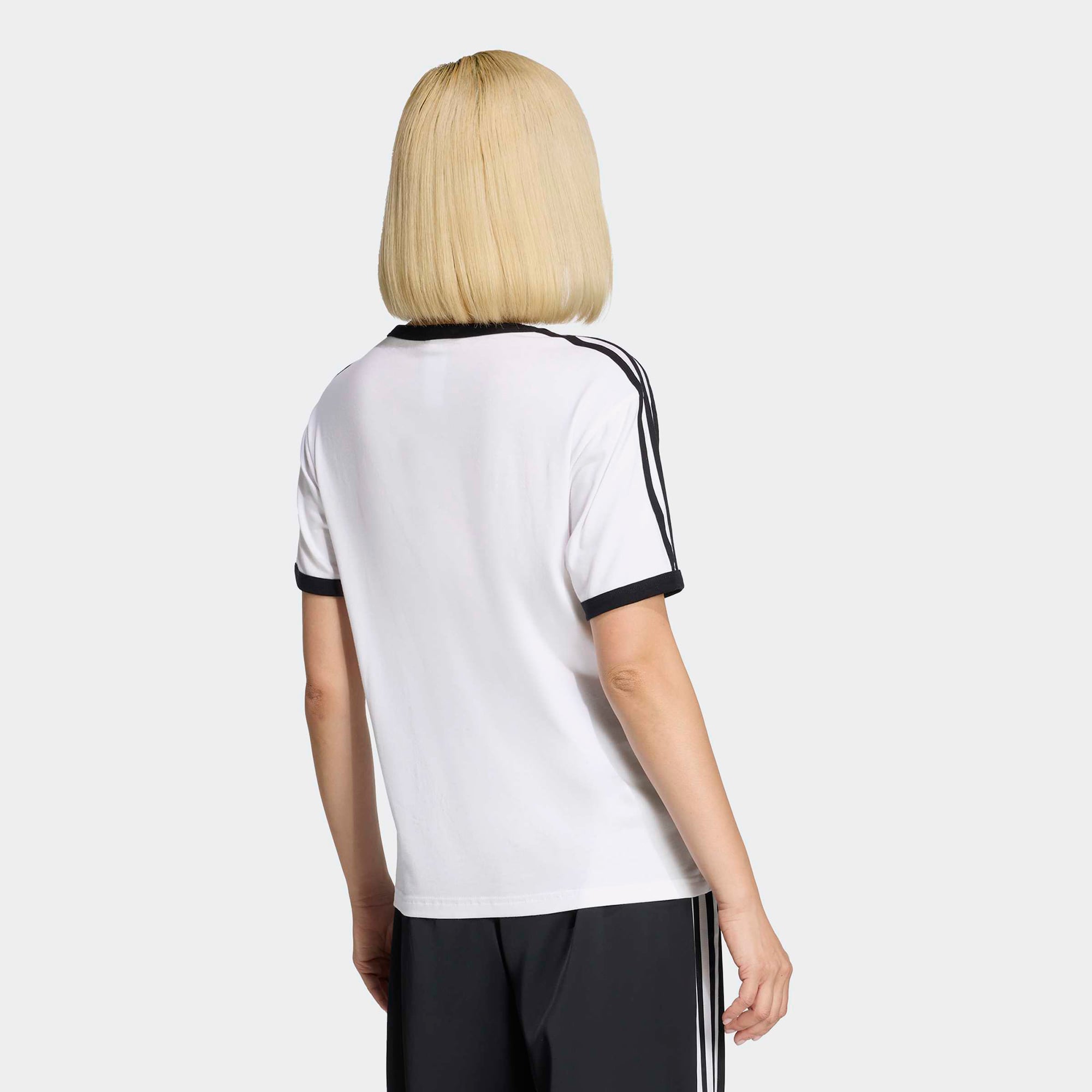 adidas Linear Kadın Beyaz T-Shirt