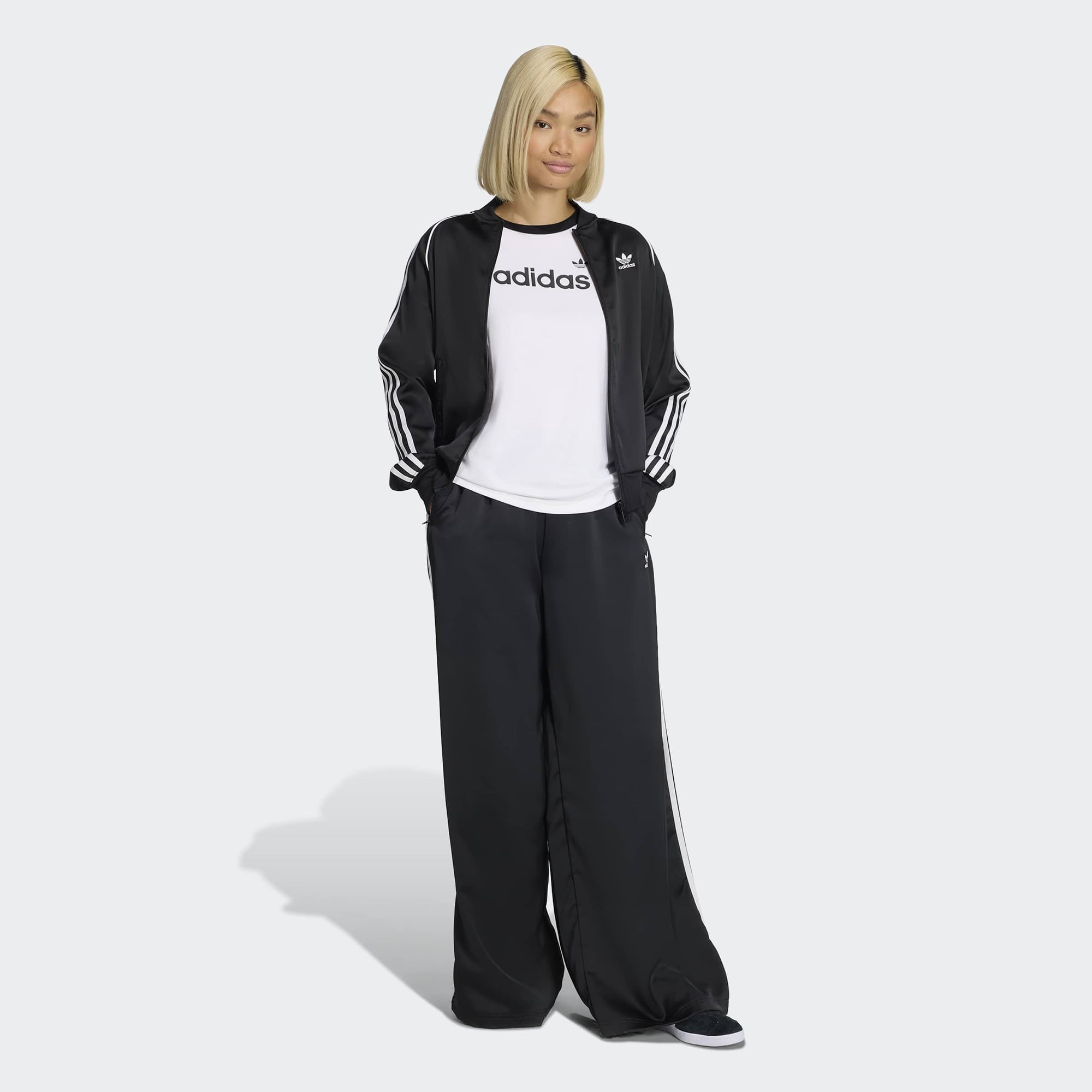 adidas Linear Kadın Beyaz T-Shirt