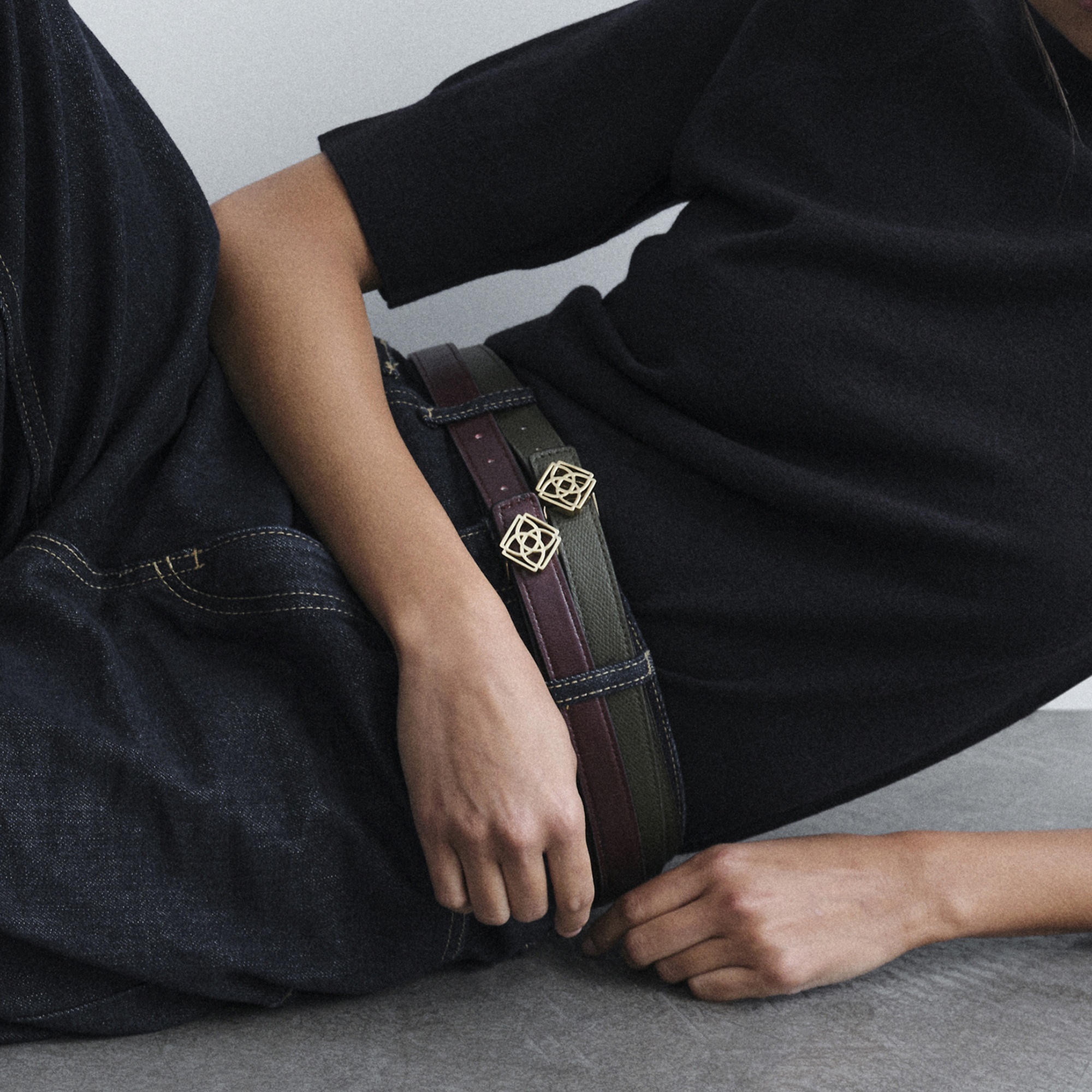 Kadın Siyah / Koyu Yeşil Çift Taraflı Deri Kemer