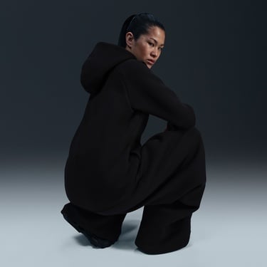  Nike Sportswear Tech Fleece Windrunner Kadın Siyah Eşofman Üstü