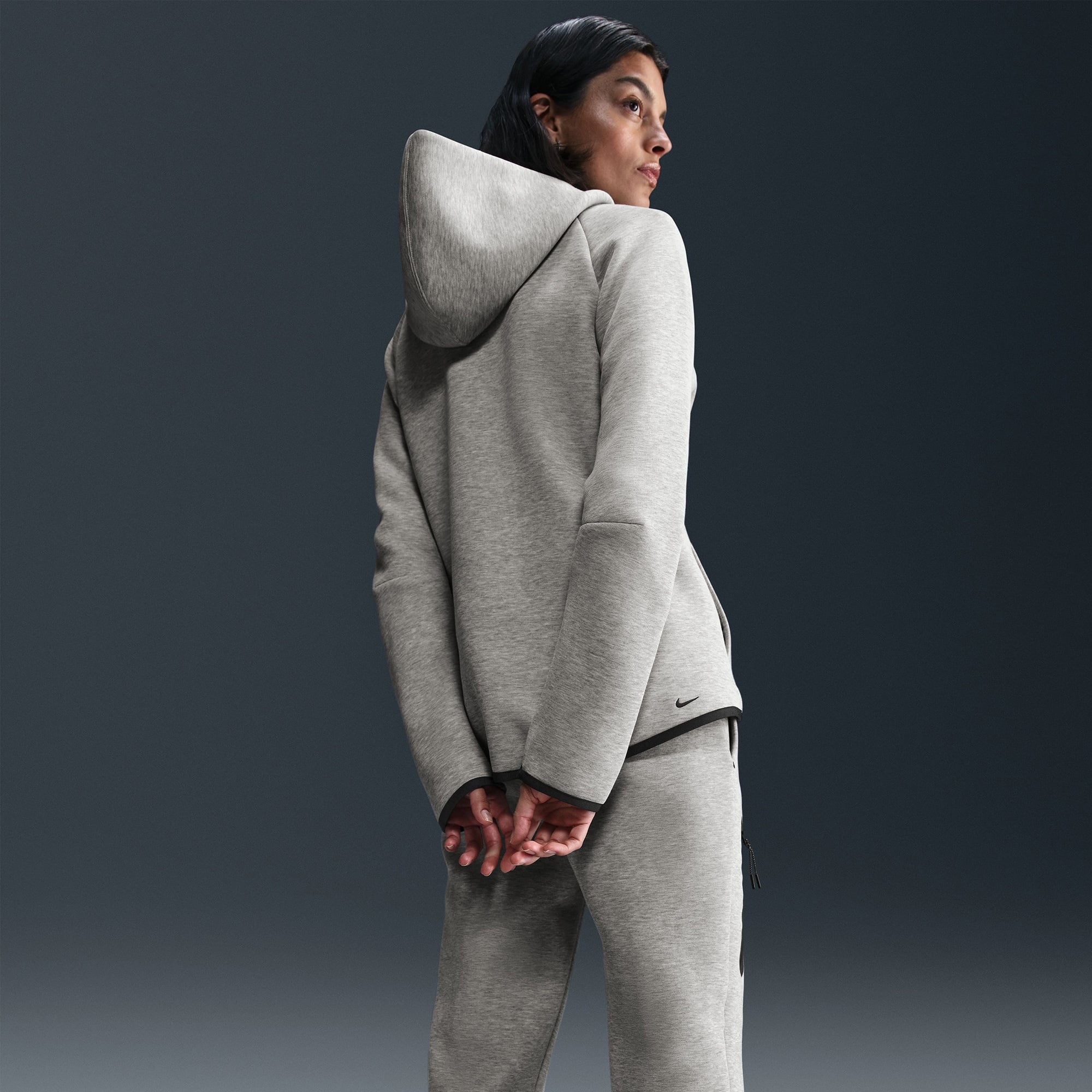 Nike Sportswear Tech Fleece Windrunner Kadın Gri Eşofman Üstü