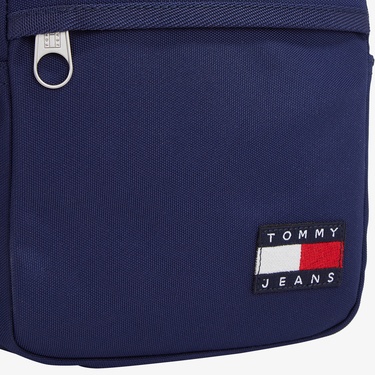  Tommy Hilfiger Ess Daily Erkek Lacivert Çapraz Çanta