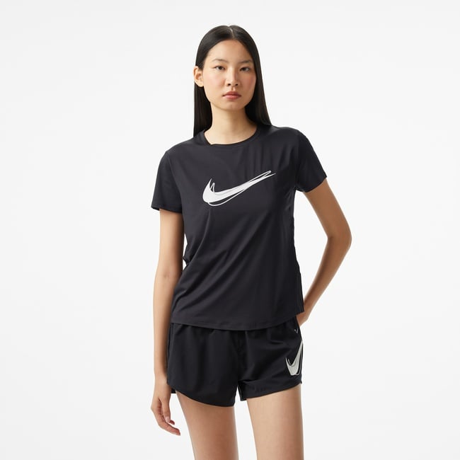 Nike One Swoosh Dri-Fit Kadın Siyah T-Shirt