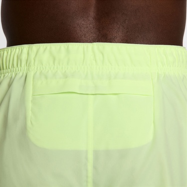  Nike Challenger Run Energy Erkek Yeşil Şort