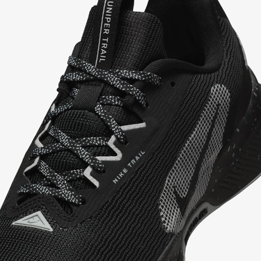  Nike Juniper Trail 3 Kadın Siyah Koşu Ayakkabısı