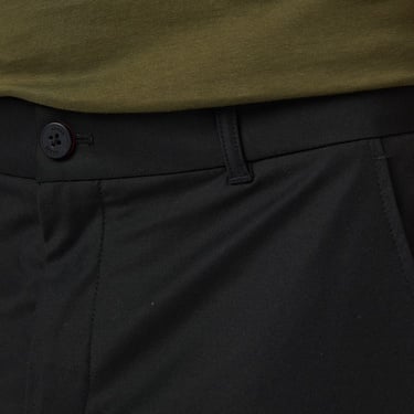  Guess Myron Slim Fit Erkek Siyah Pantolon