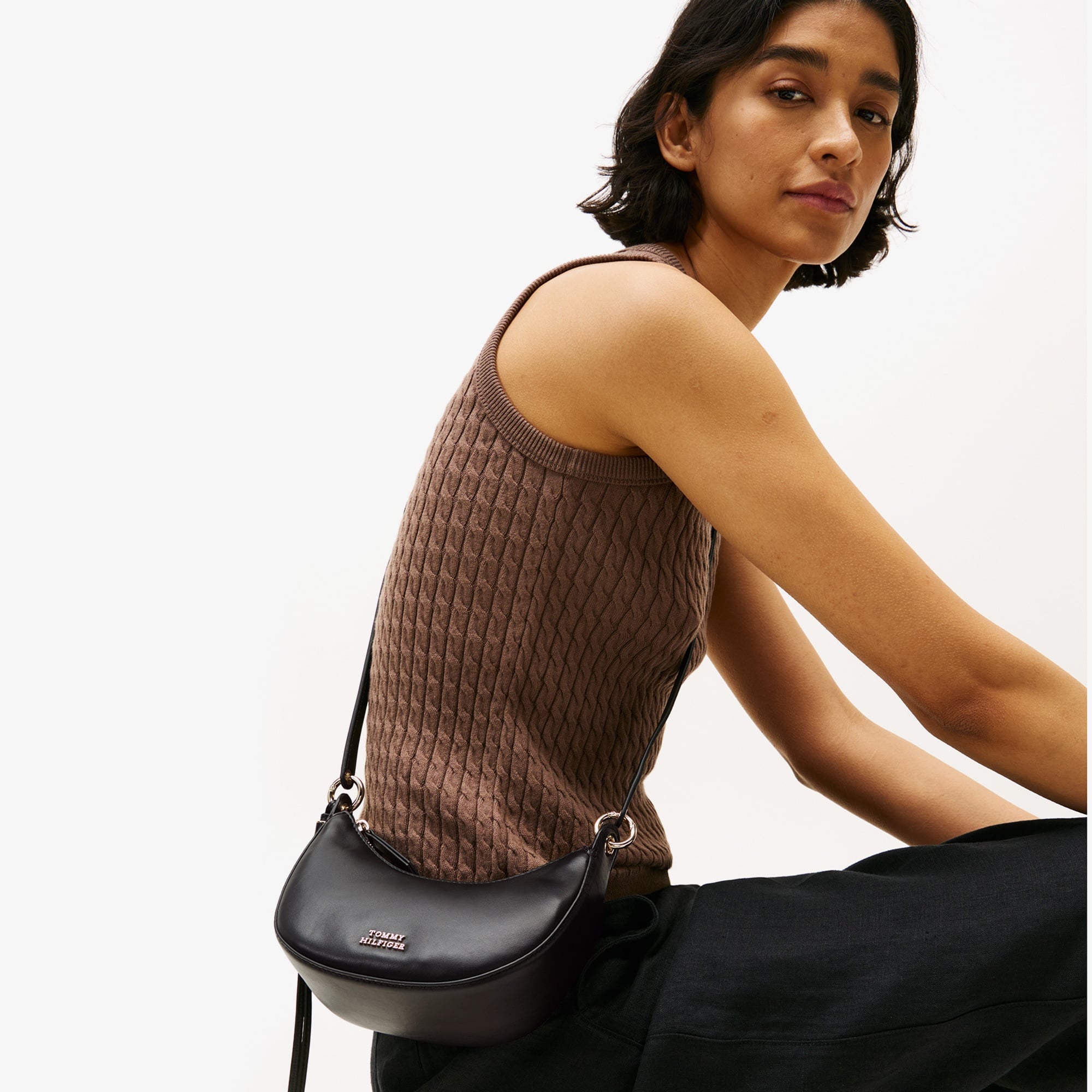 Tommy Hilfiger Moon Leather Mini Kadın Siyah Çapraz Çanta