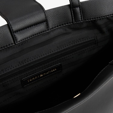  Tommy Hilfiger Modern Kadın Siyah Tote Çanta